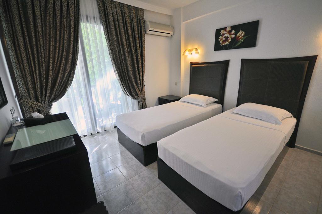 Hotel Ekincik Bagian luar foto